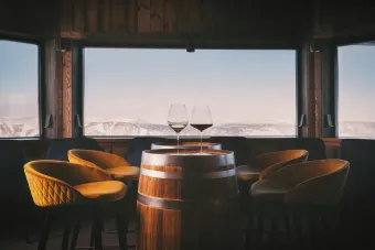 Kikuttoppen Vinbar